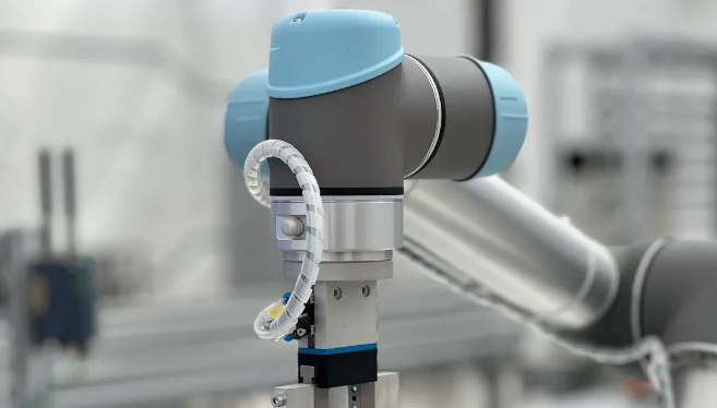 چگونه بازوی روباتیک قابل توسعه را طراحی کنیم؟